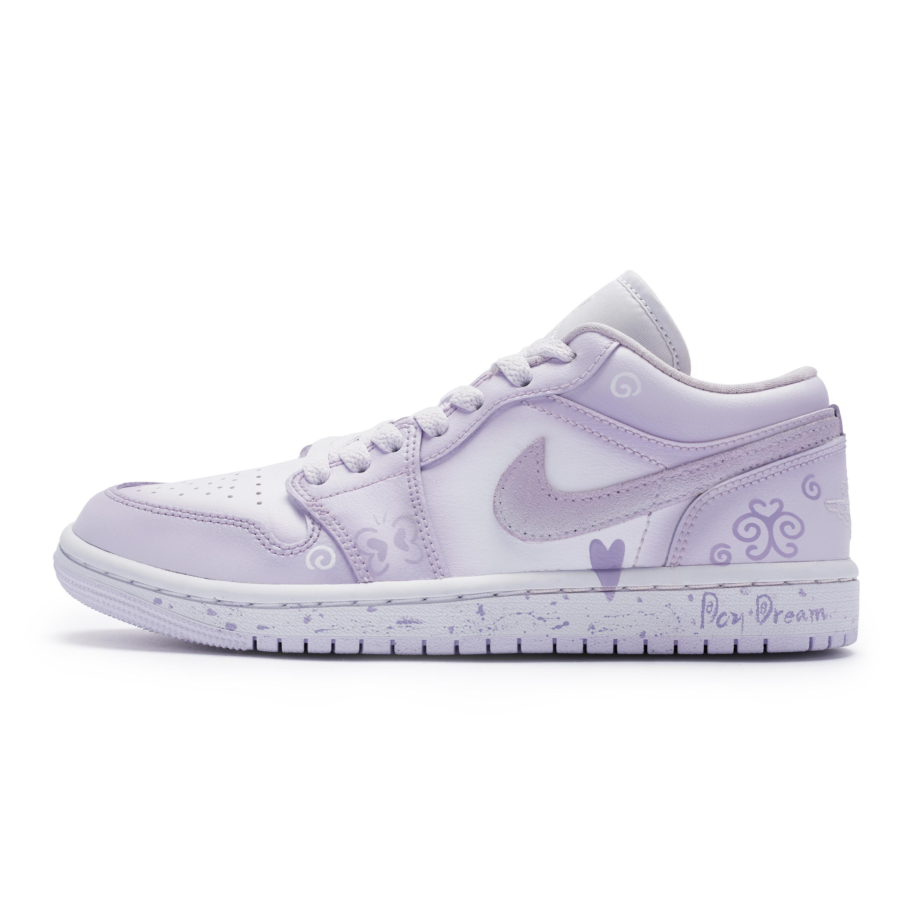 

Jordan Air Jordan 1 Low top Vintage Basketball Shoes Women s White Purple DC0774-501(Team80-) 39
