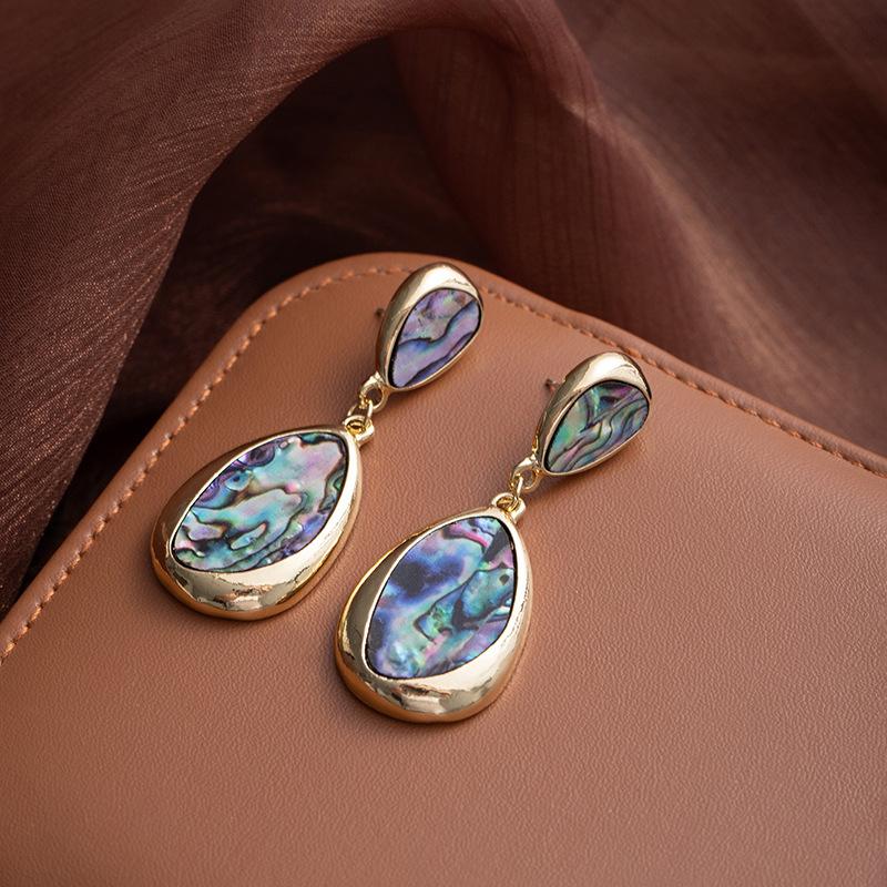 Light Luxury Abalone Shell Water Drop Long Earrings Women'S French Niche Light Luxury Stud Earrings Retro High-End Earrings