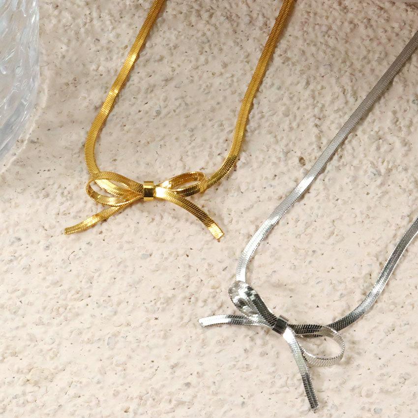 Vintage Bow Does Not Fade In Summer Titanium Steel Gold Premium Necklace