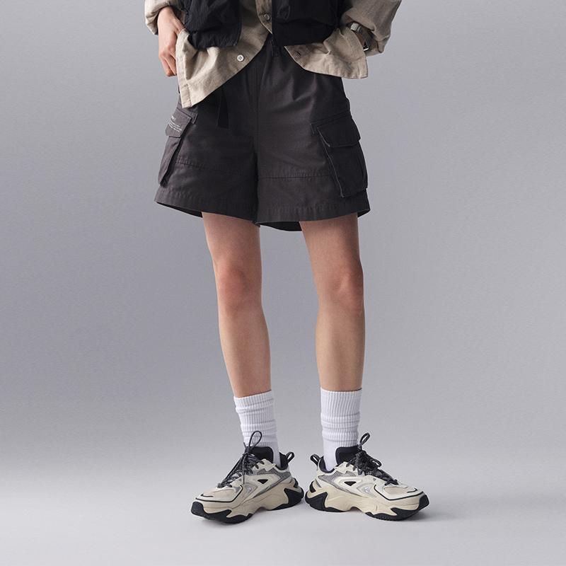 Li Ning CF Suo Solid Color Mid Waist Elastic Woven Casual Shorts Women Shorts AKSU714-2