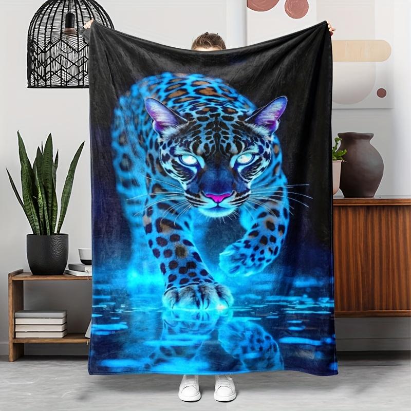 1pc Vibrant Jaguar Print Flannel Blanket - Soft Polyester, All-Season, Multi-Purpose Cover for Couch, Camping, Travel, and More, Ideal Gift for Family