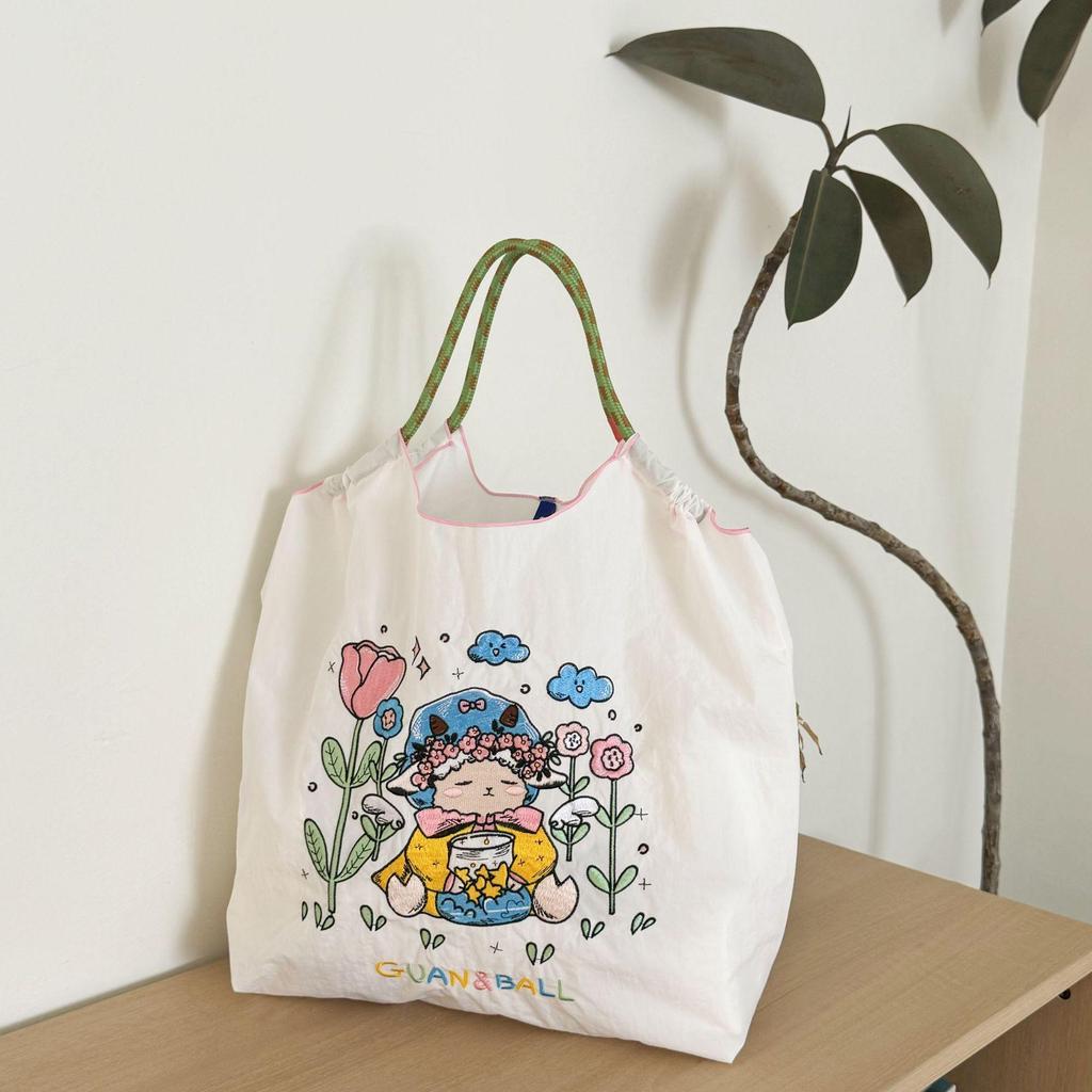 Trendy Large-Capacity Japanese-Style Nylon Embroidery Shoulder Bag for Women