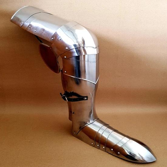 Tysk gotisk ridderbenrustning Fullstål gotiske leggbeskyttere Håndlaget middelalderrustning for reenactments LARP Cosplay