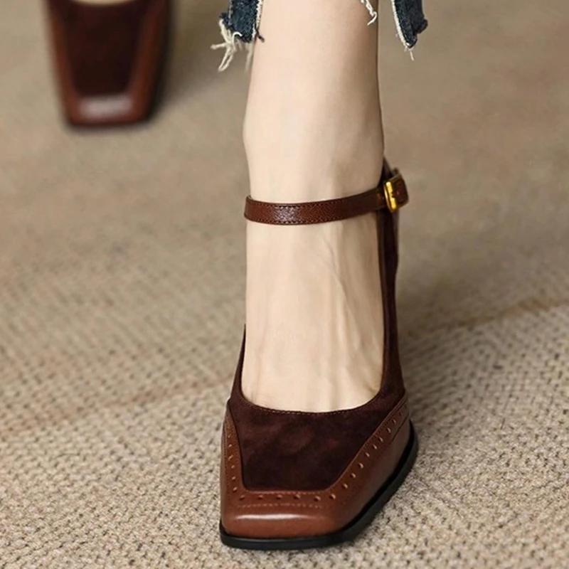 2025 New Fashion French Style Women's Black Square Toe Chunky Heel Thick Sole Buckle Slip-On Pumps Vintage Sandals for Ladies
