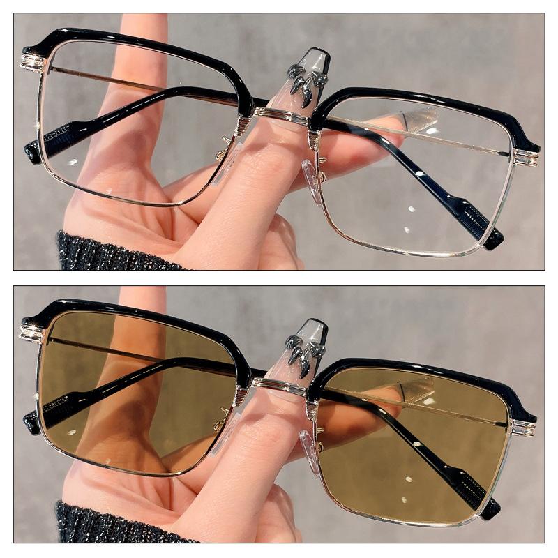 Vintage Square Sunglasses Women Men Anti Blue Light Rectangle Sun Glasses Female Eyewear Pochromic for Male Female Eyeglasses