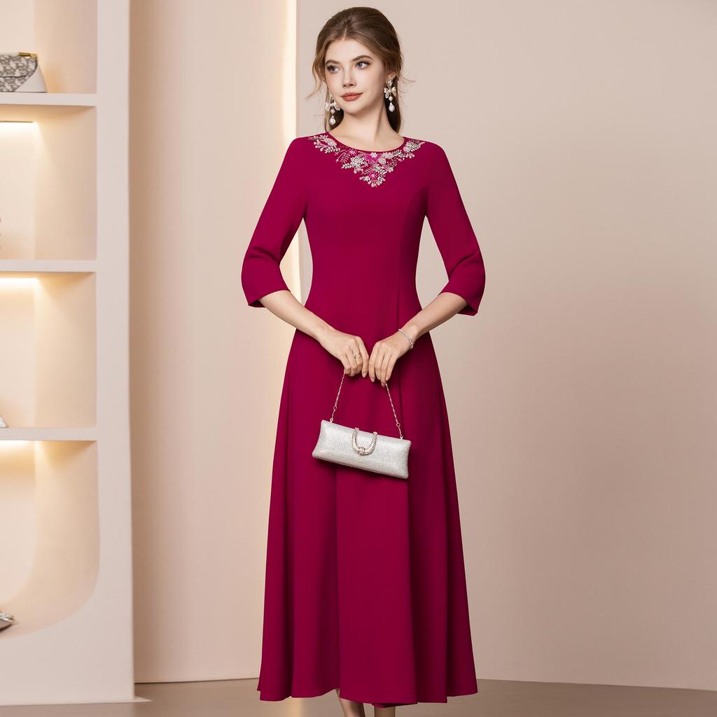Zhilian Angola Red Handmade Rhinestone Seven-Sleeve High-Waist A-Line Long Dress (Spring 2026)