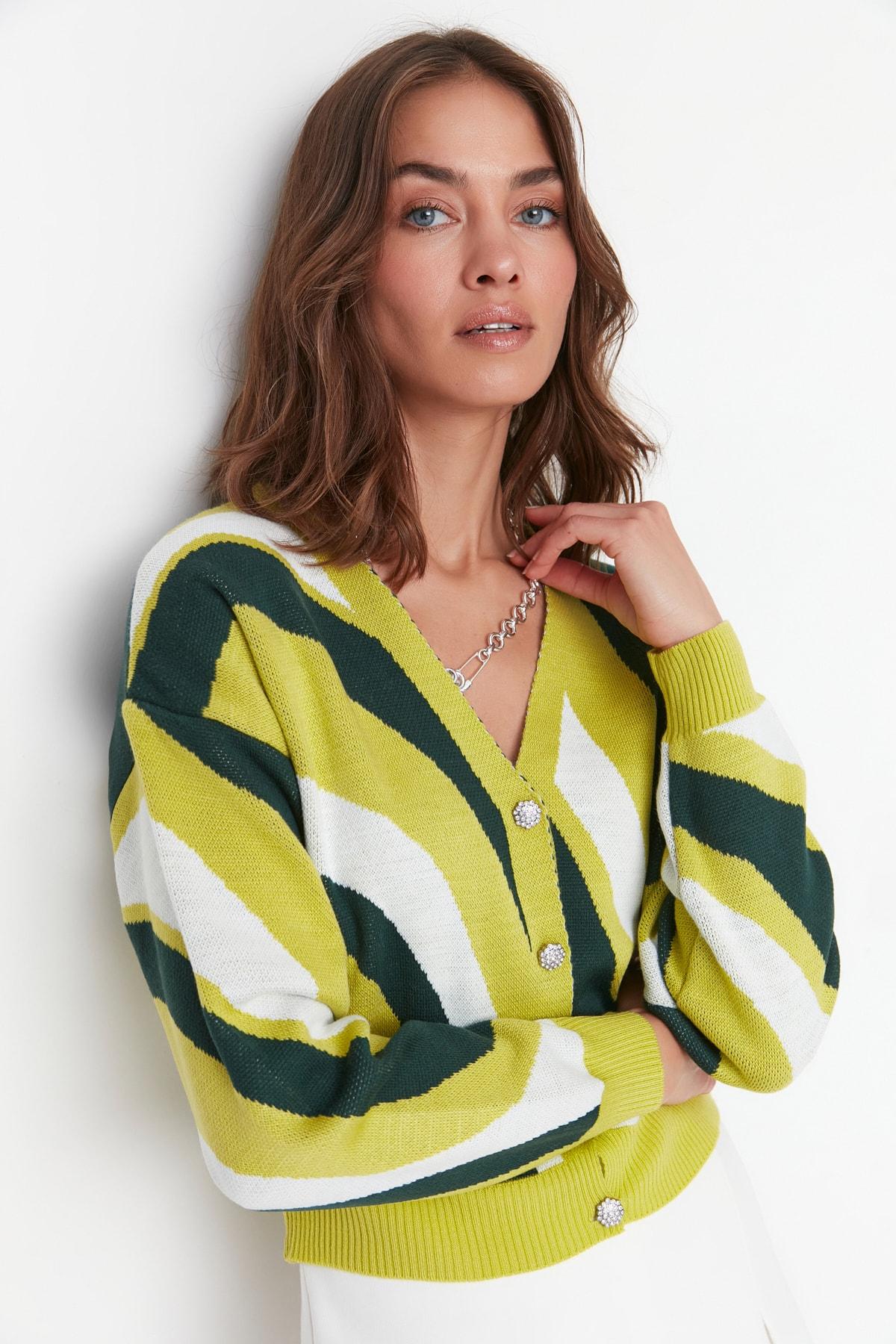 

Кардиган - Зеленый - Классический крой