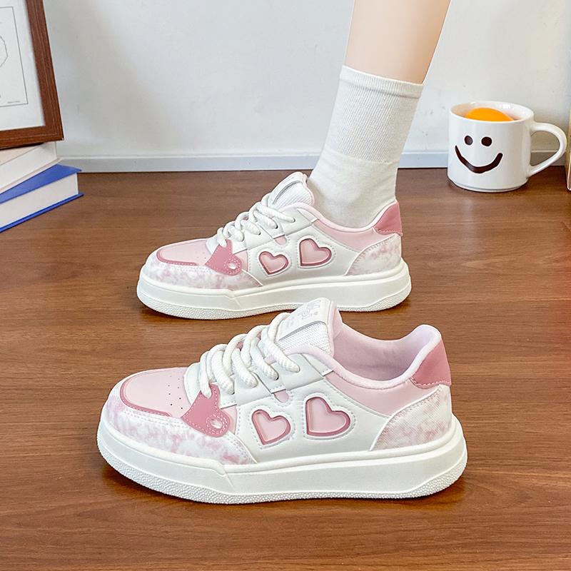 

Fashion CRLAYDK Classic Womens Tennis Sneakers Walking Flat Low Top Casual Lace Up Hearts Printed Fashion Shoes Skateboard Trainers 35