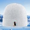 Pingu hält Fisch schwarzer Hintergrund Sterne Männer Frauen Unisex Strickmütze Beanie Pullovermütze Winter Thermisch Warm Weihnachten Outdoor