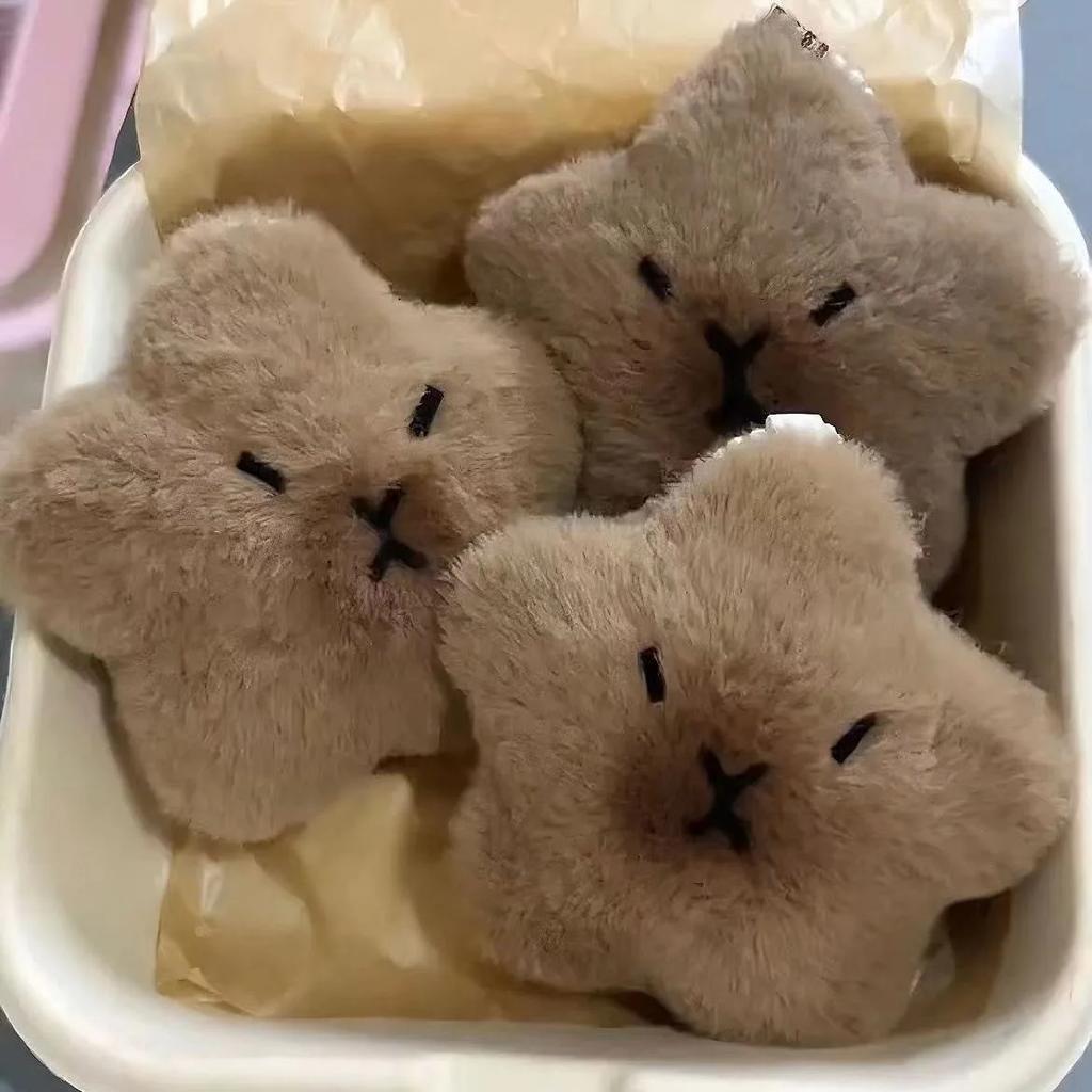 Latest Soft Squeeze Capybara Plush Keychain Plush Stuffed Cartoon Chirping Kapibara Pendant Keyring Squeak Capibara Doll Children