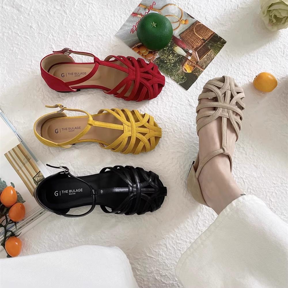 fanGui~ Retro flat-soled Roman sandals for women's outer wear 2025 summer new hollow-woven T-shaped casual women's shoes