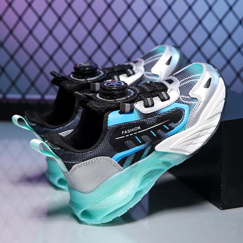 Batch of children's sports shoes 2025 spring and autumn new boys' mesh breathable running shoes medium and older children's button dad shoes
