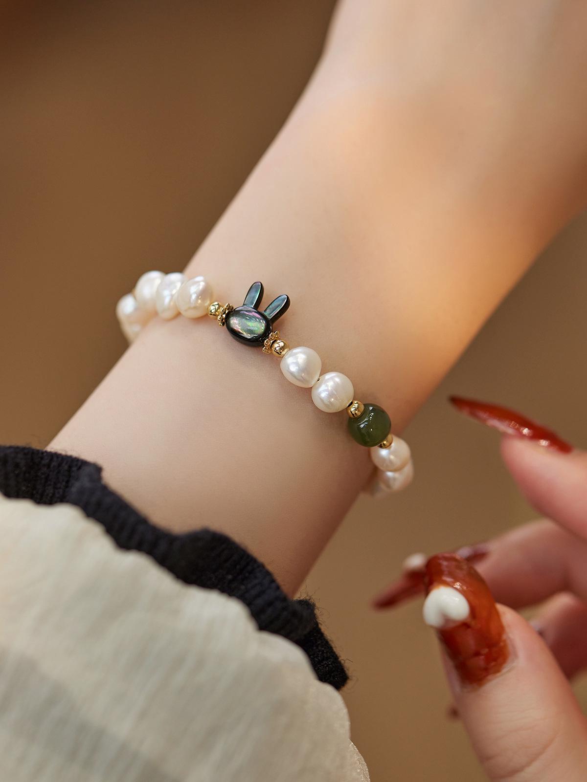 

Year of the Rabbit Freshwater Pearl & White Shell Bracelet - Birthday Gift for Girls & Bestie