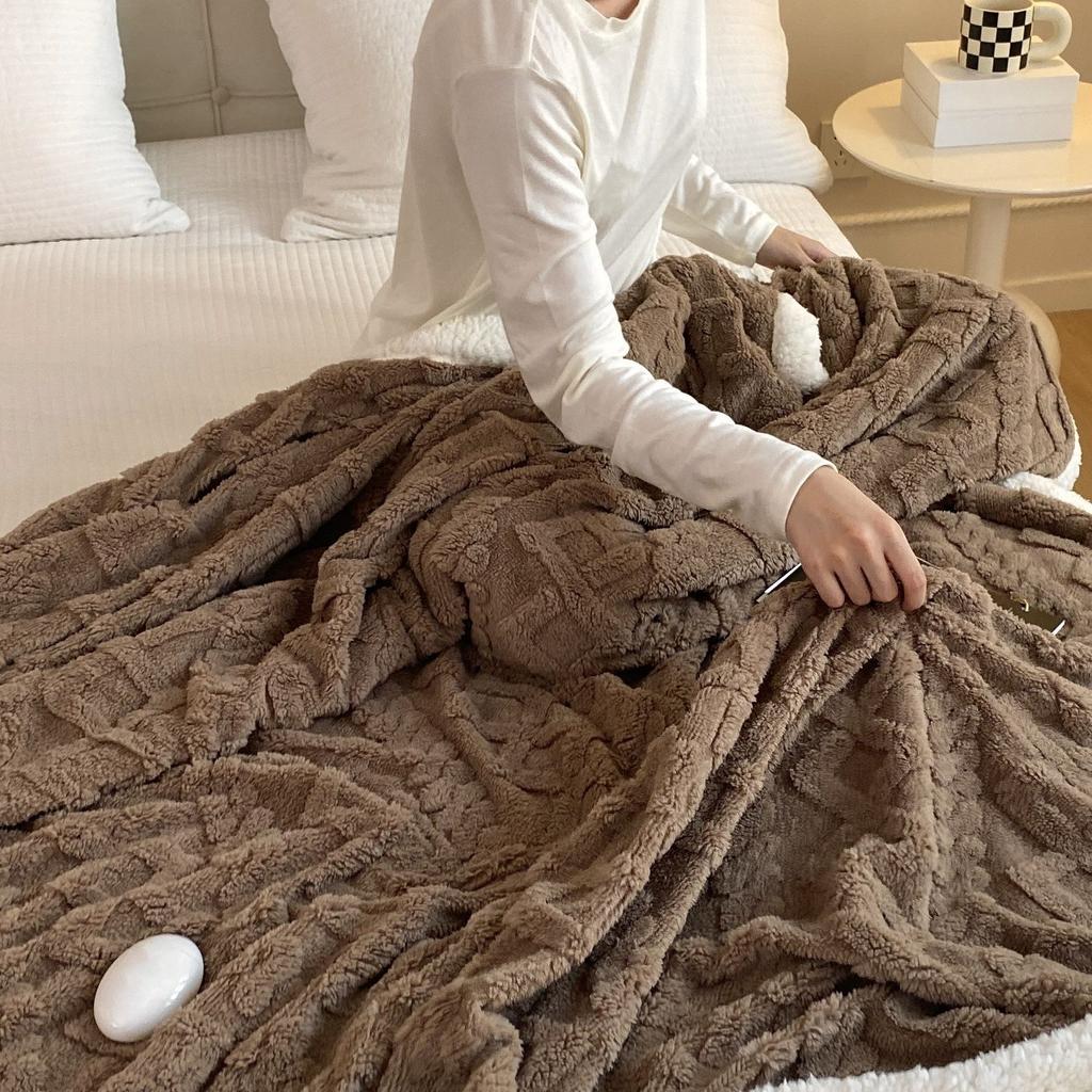 Lamb Fleece Blanket Winter Thickened Nap Office Shawl Air Conditioner Fleece Blanket Coral Fleece Sofa Blanket