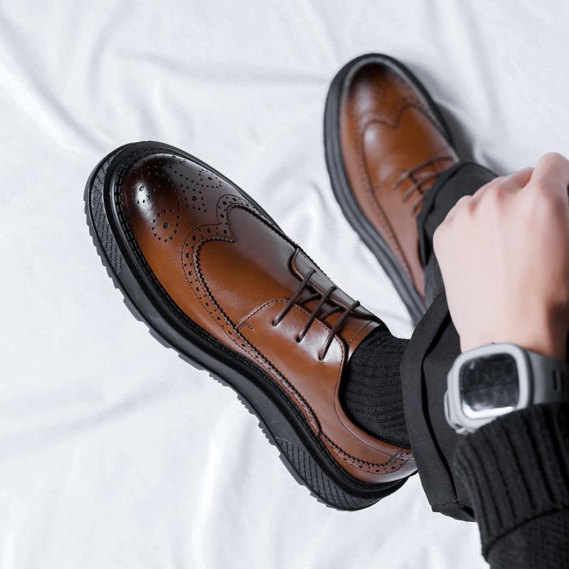Platform men's carved leather shoes British style big head niche casual shoes popular tooling leather shoes men 4755-R