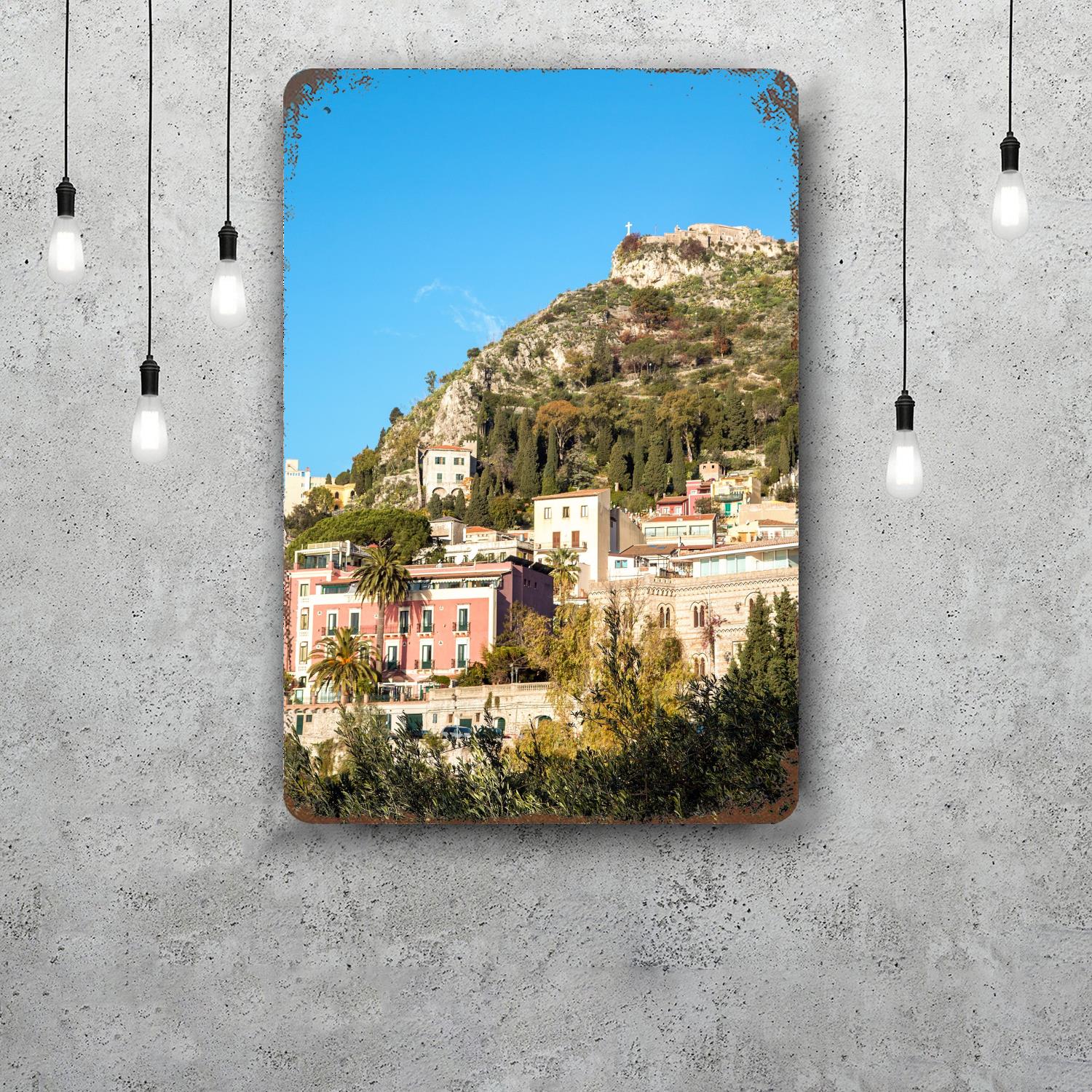 

taormina scenery Vintage Tin Sign Home Decor Wall Decor Art Wall Mural Room Decoration Decor Retro Metal Sign Plate Bar Posters 20x30cm（7.8x11.8inch）