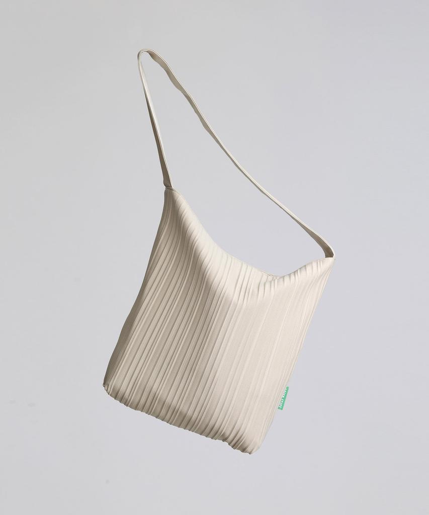 Green Stuff Simple Shopper Bag 62 Random Pleats - Beige