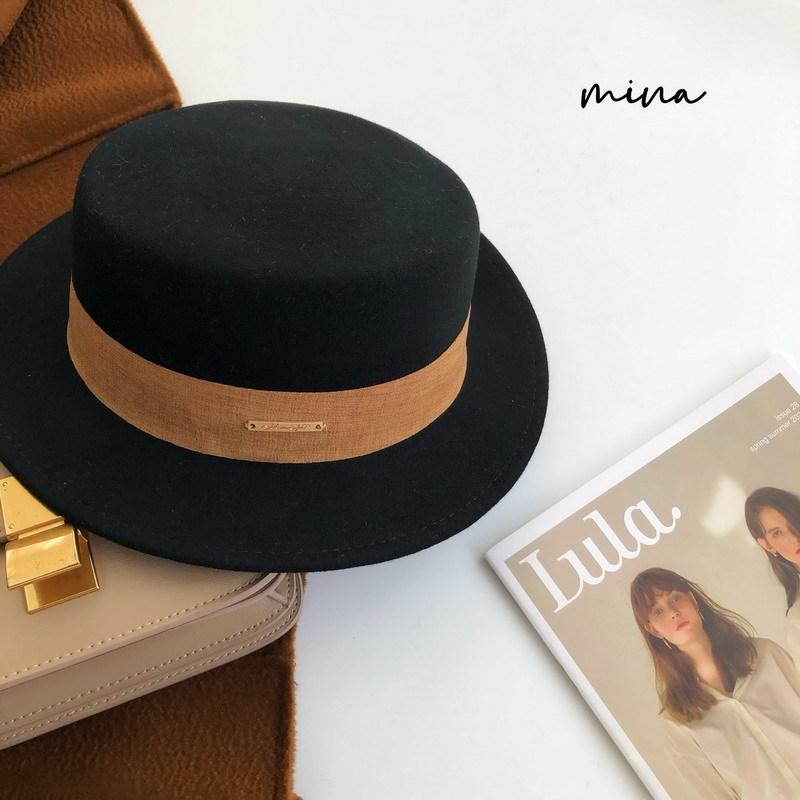 New Fashion Autumn and Winter White French Woolen Flat Hat Female British Retro Flat Edge Versatile Top Hat Flat Hat Male