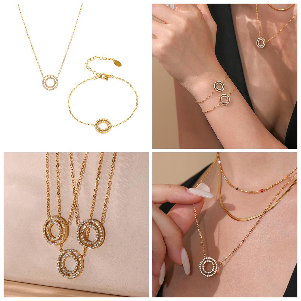 Qiong Yao European Style 18K Gold-Plated Full Diamond Double Ring Necklace & Bracelet Set in High-End Stainless Steel