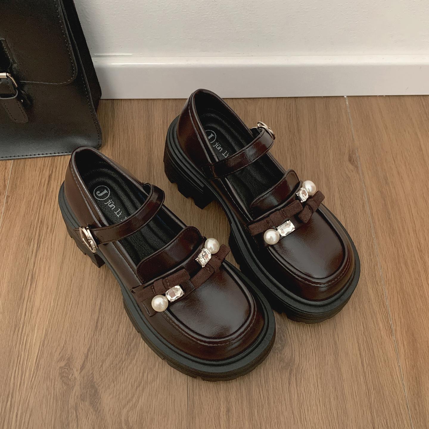 

Черные ретро туфли на толстой платформе и высоком каблуке из маленькой кожи женские лето 2025 новые универсальные под юбку лоферы в британском стиле 40 коричневый