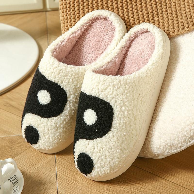 2026 New Winter Christmas Tree Cartoon Cute Warm Plush Slippers for Men Women Couples Indoor House Shoes