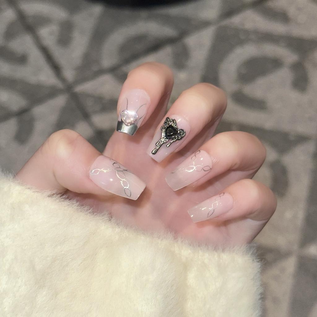 Wearing Armor Pure Handmade Personality Dark Skull Rabbit Pink Love Hand-painted Magic Mirror Lines Detachable Manicure