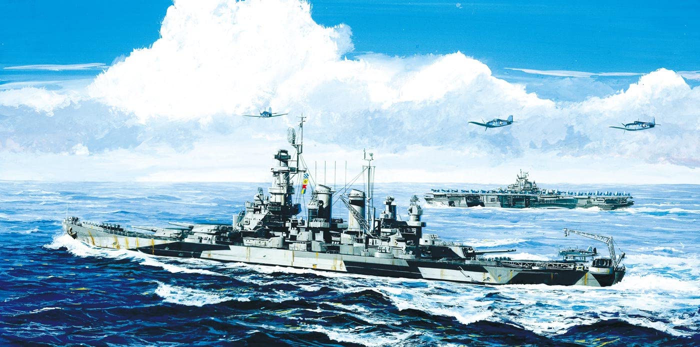 

Pit Road 1/700 Skywave Series US Navy Battleship BB-55 North Carolina 1944 Plastic Model, W250, Pre-painted