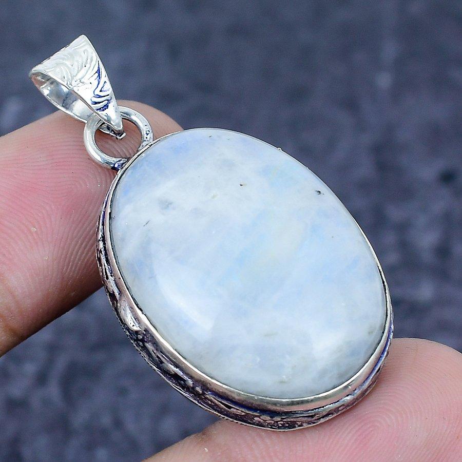 Smyckeshänge i 925 sterlingsilver med månsten och ädelsten 4,7 cm