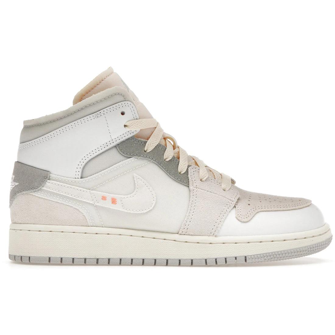 

Sneaker Jordan 1 Mid SE Craft Inside Out White Grey (GS)(DQ3726-100) 37.5