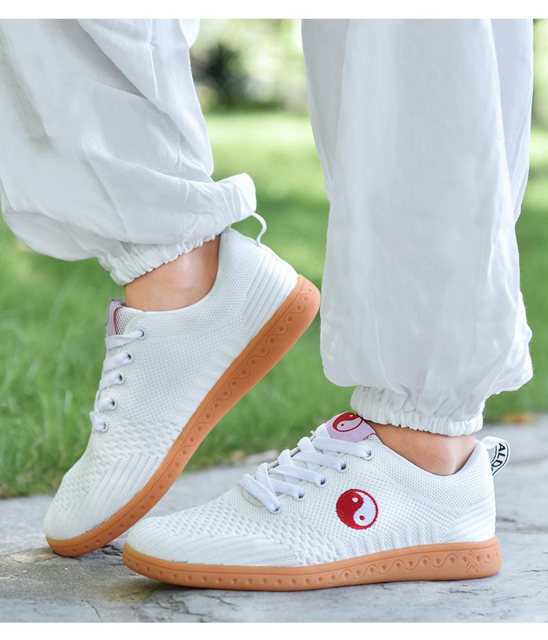 Prodyšné síťované boty na Tai Chi pro muže a ženy - Letní sportovní boty na Wushu a Kung Fu s podrážkou z hovězí šlachy