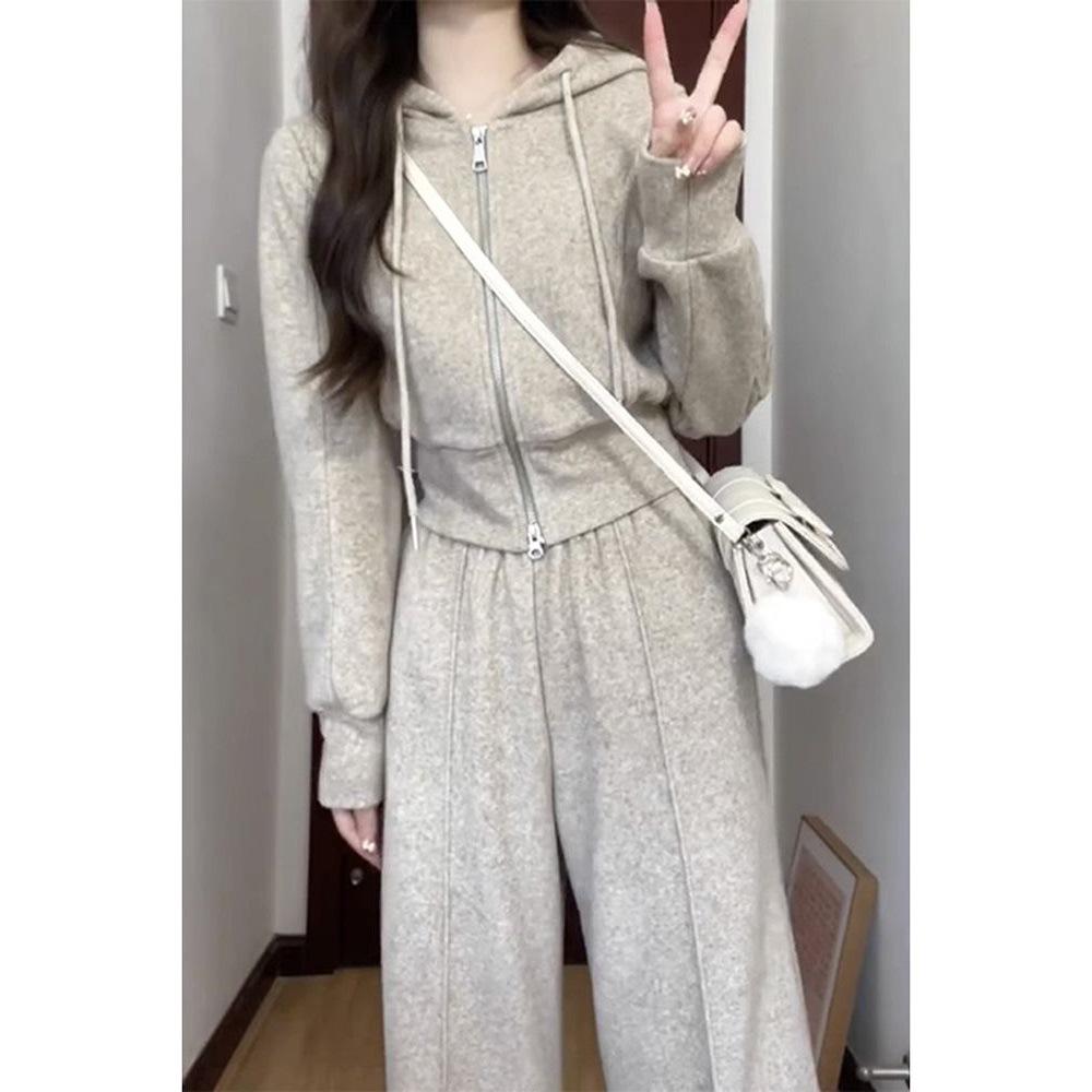 Women's High-End Casual Two-Piece Set: Slim Fit Hooded Sweatshirt & Wide-Leg Pants for Fall/Winter 2025