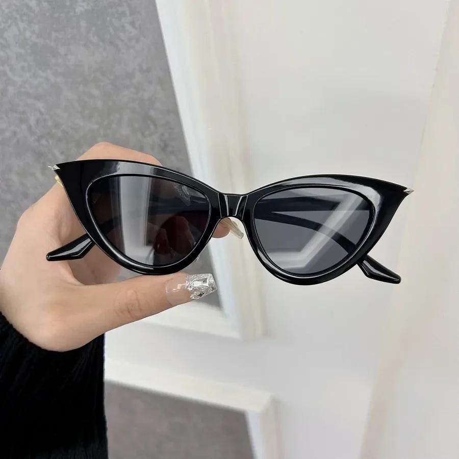 Retro Cat Eye Designer Sunglasses Women Men Black Frame Vintage Sun Glasses Female Male Brand Fashion
