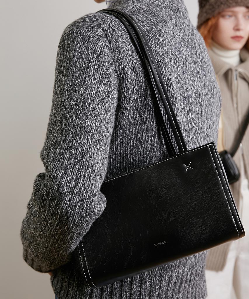 Stand Oil Oblong Bag Tiny · Oblong Bag Tiny