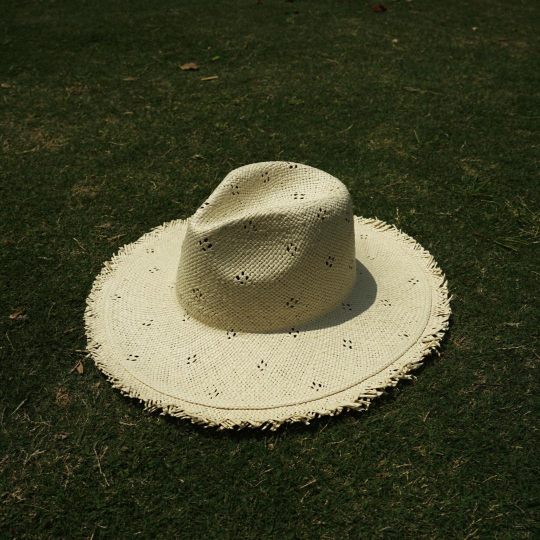 

French Retro Beige Hollow Woven Jazz Top Hat Women S Summer Sunscreen Sunshade Vacation Rough Edge Wide Brim Flat Top Straw Hat M（56-58cm）