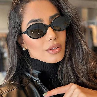 Neue ovale Sonnenbrille für Damen Modemarke Schwarzer kleiner Rahmen Sonnenbrille Weiblich Retro Klare Gläser Brillen Dame Trendy UV400