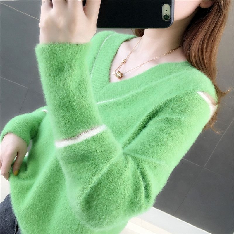V-neck sweater for women in autumn and winter soft and loose fitting pullover knit base sweater can be worn outside