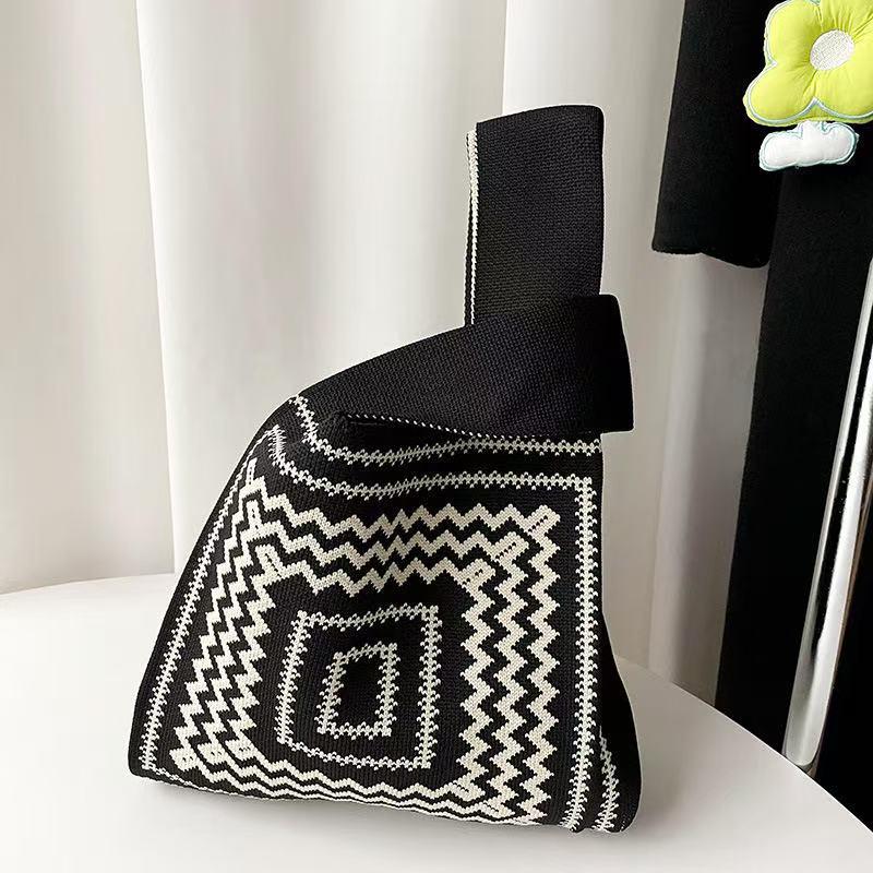 Festive Knit Souvenir Tote: Versatile Casual Handbag & Classic Storage Bag
