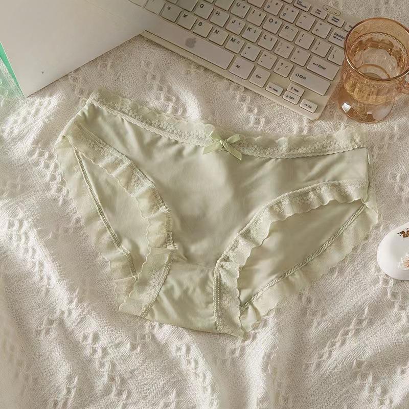 Girl Spring and Summer Pure Color Ice Silk Quick Dry Breathable Waist Triangle Briefs