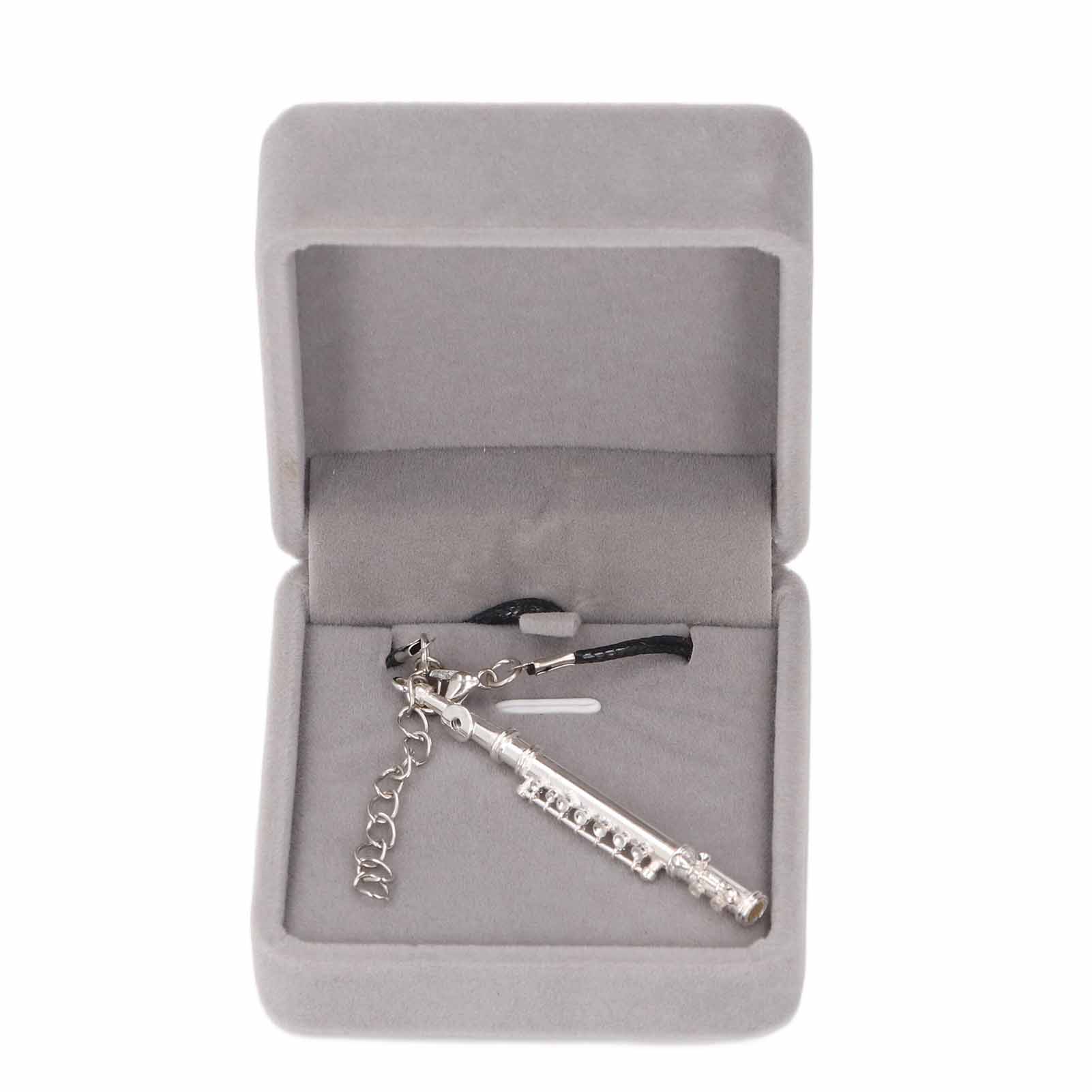 

Ожерелье с подвеской в виде флейты, металлическое маленькое изысканное портативное ожерелье с музыкальным инструментом для повседневного использования серебряный