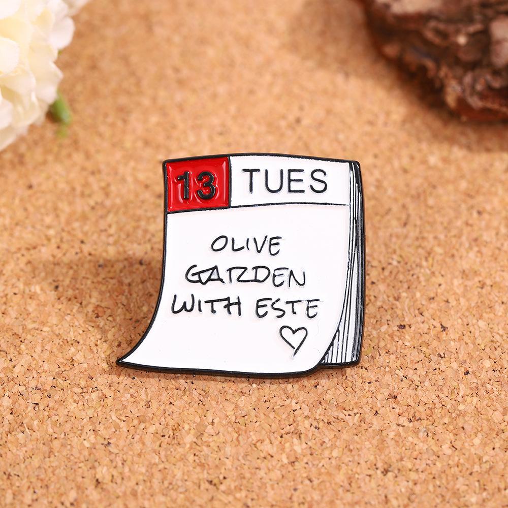 Taylor Swift Olive Garden Brooch Cute Cartoon Bag Decorative Accessories