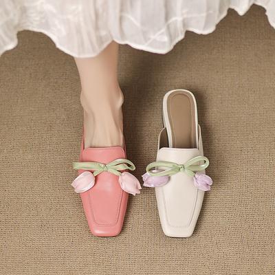 Moda Nuevas Pantuflas de Verano Pantuflas de Cuero Genuino para Mujer Moda Decoración de Flores Punta Cuadrada Tacón Bajo Pantuflas Cubre-dedos Sandalias