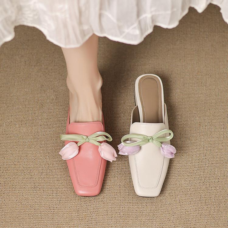 Fashion New Summer Slippers Genuine Leather Slippers for Women Fashion Flower Decoration Square Toe Low Heels Cover Toe Slippers Sandals