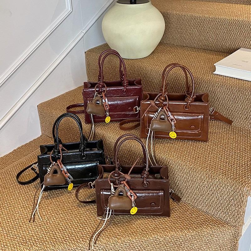 

Autumn and winter new fashion retro portable small square bag casual versatile shoulder messenger bag Without pendant бордовый