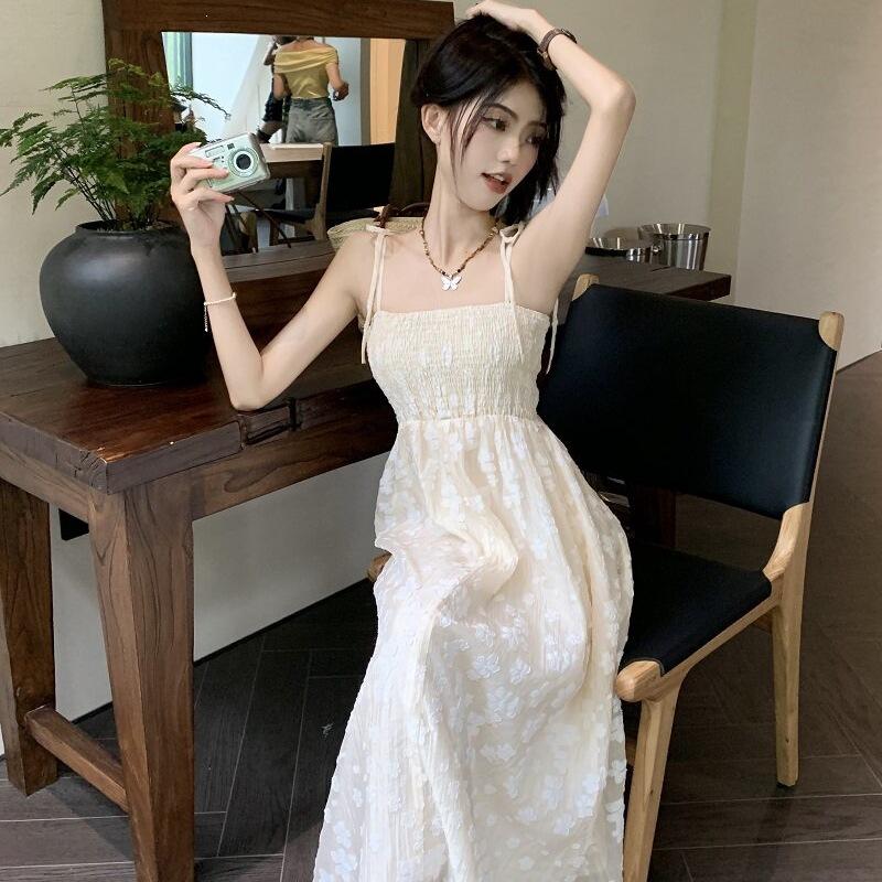Large size women's slightly fat MM sweet lady socialite style summer fairy dress embroidered pleated vacation suspender dress
