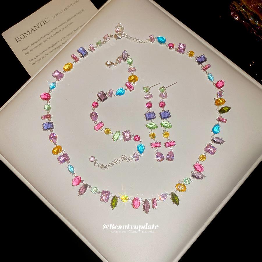 Zircon Square Geometric Jewelry Set: Necklace, Bracelet, and Earrings with Light Luxury Feel