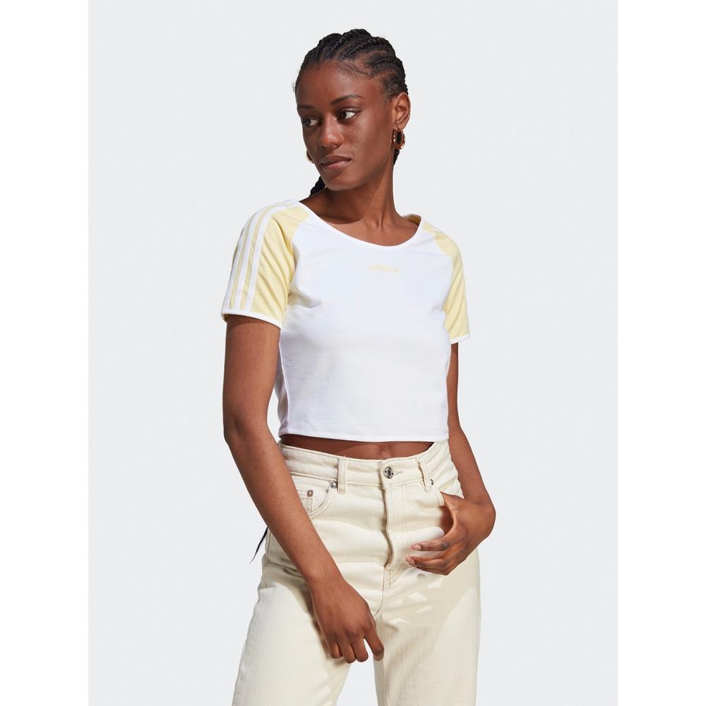 

КОРОТКАЯ ФУТБОЛКА ADIDAS