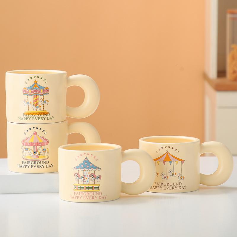 

Керамическая кружка Милая мультяшная чашка для молока Высокотемпературная чашка для питья воды Пара кружек для офиса 301-400ml