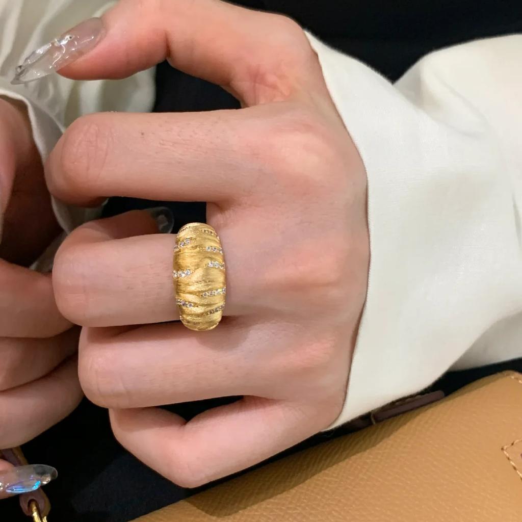 Old Money Style Three-Dimensional Meat Dudu Satin Gold Pumpkin Ring French Retro Premium Handmade Brushed High Carbon Diamond Women'S Ring