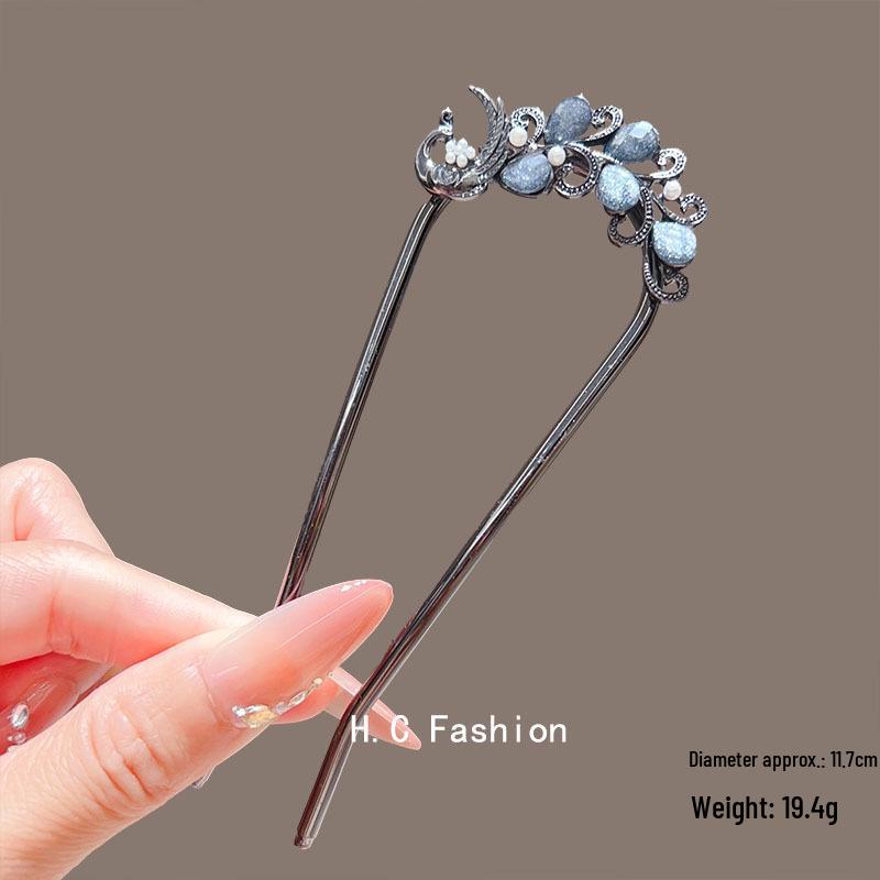 Elegant U-Shaped Butterfly Tassel Hairpin - Ancient Style Floral Accent for Qipao