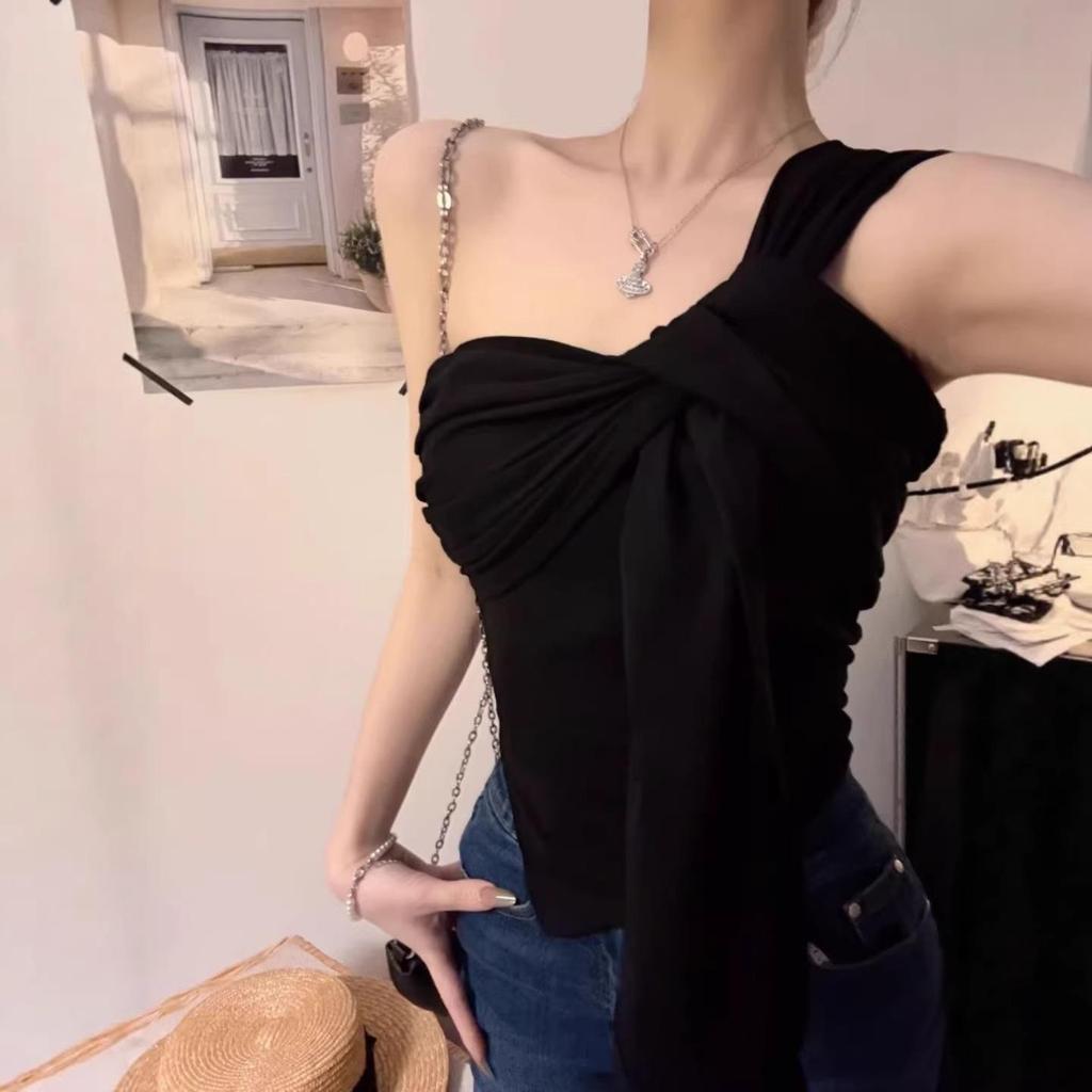 Irregular Black One-Shoulder Strap Tank Top - Sexy, Stylish Design for Women in Early Spring